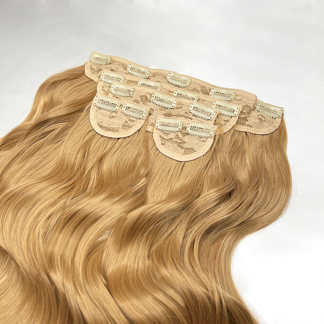 SARA☀️ Golden Blonde