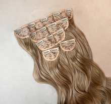 Cargar imagen en el visor de la galería, SARA 🌟 California Blonde

